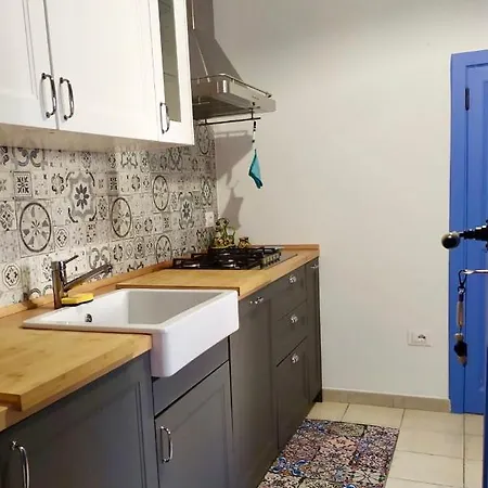 La Bagnante Nyaraló